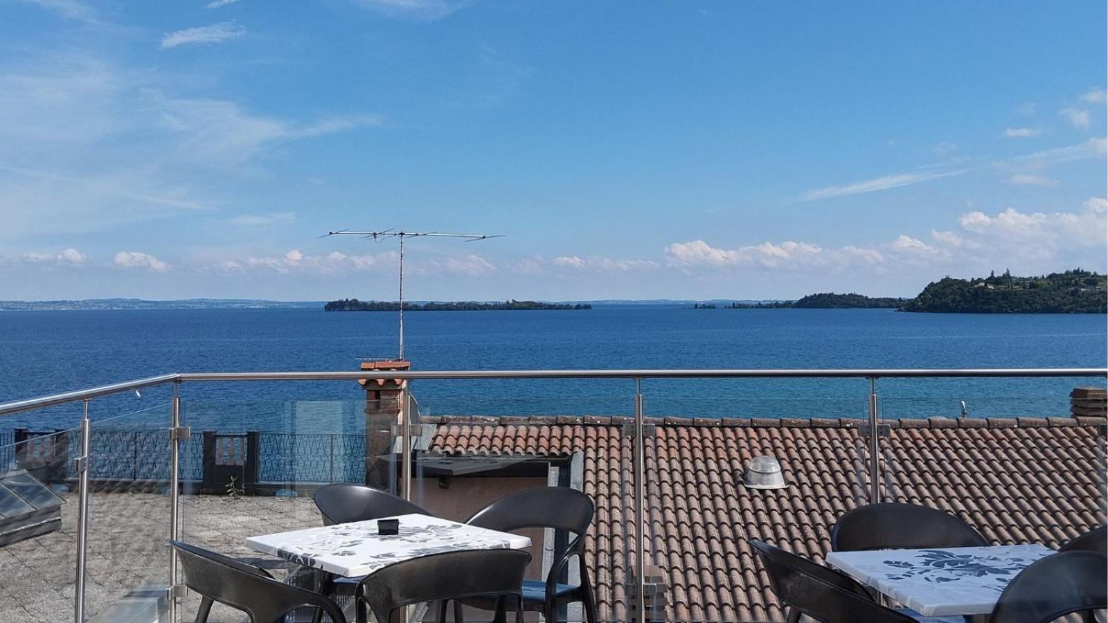 Happy Hotel Atelier Gardone Riviera Centro & Beach Zewnętrze zdjęcie
